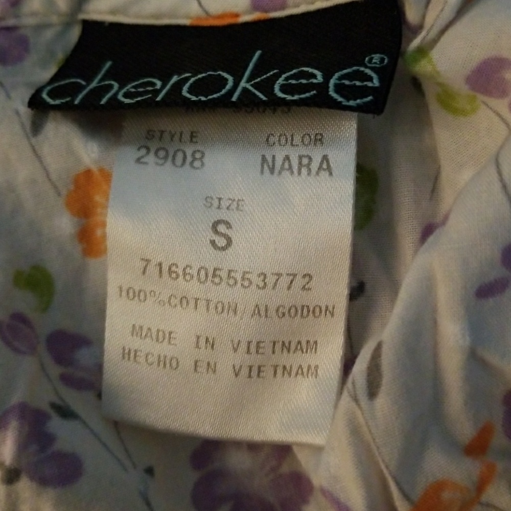 Cherokee Scrub top - Picture 2 of 4
